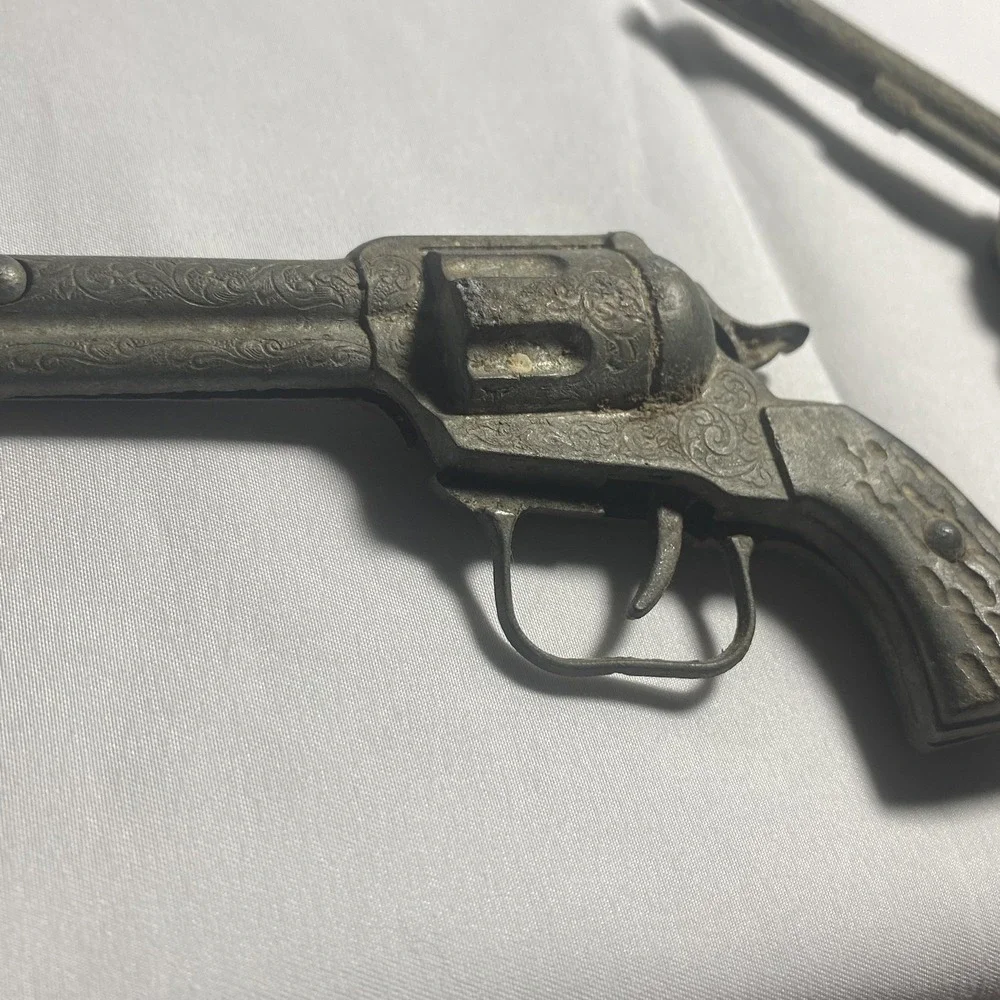 TWO Vintage 50s‎ TOY Cap Guns Hubley single shot TX and Kusan INC Nash, TN